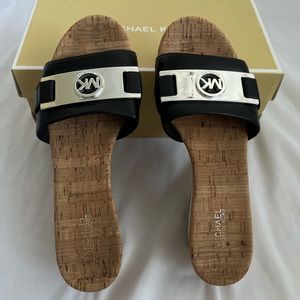Michael Kors, Black platform sandal, sz 7M
